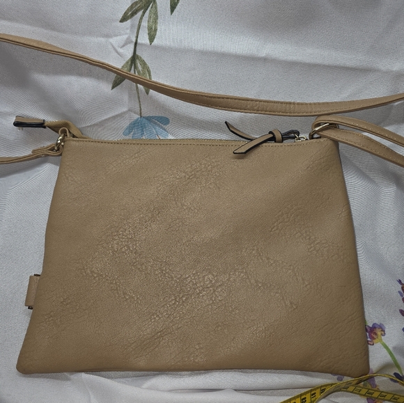 Cesca Tan Crossbody - Picture 5 of 6